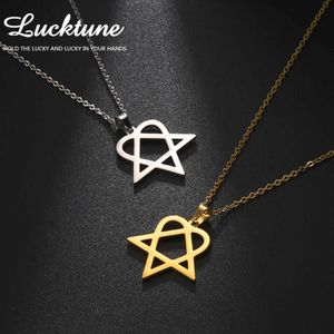 Pendant Necklaces Lucktune heart-shaped star pendant necklace stainless steel pentagonal chain suitable for couples jewelry wedding gifts d240531