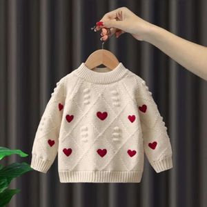 Flickor stickade tröjor Autumn Winter Children Woolen Sweatshirts Tops For Baby 1 till 7 Years Coats Kläder Kids Pullover Tröja L2405