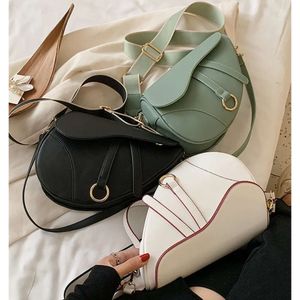 2024 NOVA bolsa de moda S Bolsas de ombro de sela Crossbody Top Women Women Classic Leather Bag embreagem Totas Carteiras