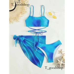 2024 Sexy Womens Designers Bikini set di costumi da bagno a forma di cinghia chiare le donne da bagno abiti da bagno spiaggia da bagno da bagno mixate marchi di lusso 2cd 5e8