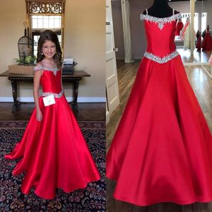 2021 Red Satin Girls Dresses formais adolescentes fora dos strasss ombros abertos para trás uma linha floreira vestido de menina para o concurso de casamento Dre 224W