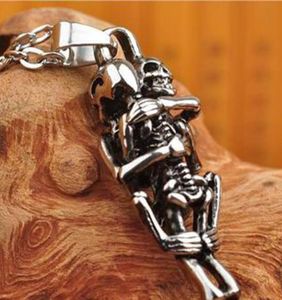 Ny 1 PC Men Infinity Silver Svart Rostfritt stål Skull Pendant Chain Necklace Fine Jewelry Friend Gifts3769997