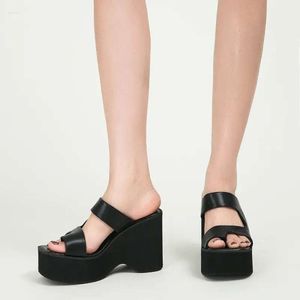 Сандалии обуви женщин черный клин для платформы кусочки каблуки панк гладиатор летний турко