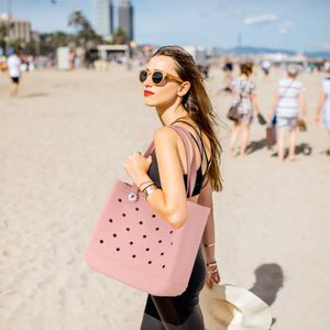 Abendtaschen extra große Boggs Beach Bag Sommer Eva Beach Korb Frauen Picknick Handtasche Loch wasserdichte Handtasche Einkaufsumbtertasche J240522