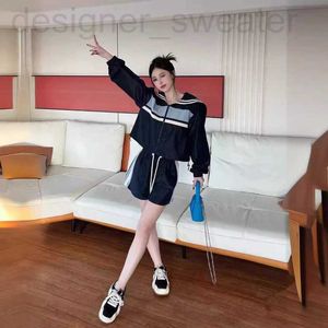 Women's Two Piece Pants Designer 2024 Spring New Loose Slimming Long sleeved Coat+Shorts Set 3RWH
