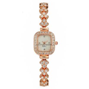 Nowy kwarc bransoletowy Diamond Diamond Women Watch