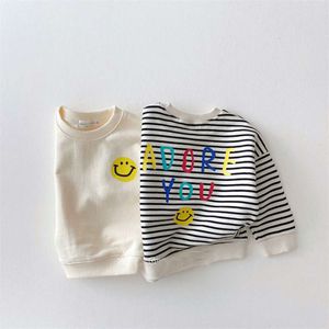 Koreanska Baby Boys Girls Casual Sweatshirt Toddler Kids Stripe Le Face Letter Bomull Långärmad toppar Barnkläder L2405 L2405