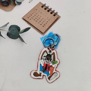 Tasarımcı Baskılı Kolye Keychain Erkek ve Kadın Monogram Tasarımı Tavşan Havuç Bag Kolye Anahtarlık Araba Ticari Zincir Aksesuar Anahtar Yüzük Kömart