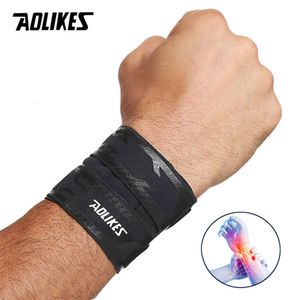 AOLIKES Sports Compression Wraps Support Brace Strap for Fiess Weightlifting Basketball Tennis Wrist Pain Relief L2405