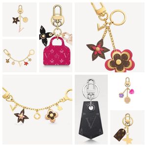 Designer Schlüsselbund Frauen gegen Buchstaben Designer Keychain 20styles Brieftasche Kaninchen Top Llavero Autos Schlüsselkette Männer Schnallen Schmuck Schlüsselring Schlüsselanhänger Lanyards Lanyards