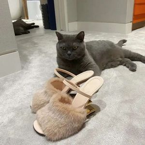 Slippers kvinnor 2024 cowskin 10cm metall höga klackar onormala klackar scuffs äkta läder mink hår kikstå sandaler casual skor sli 5b5