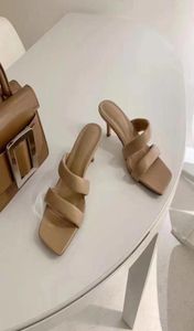Stylishboxt21051602 Beigewhite Sandals Slajdes 6cm Obcasy Strappy Oryginalna skórzana cielę seksowna Suma Summer Korean Design Shoe9434658