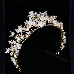 Nya fjärilar Flower Bride Headpieces Crystal Crown Gold Baroque Tiaras Bröllopstillbehör smycken Birthday Alloy Bridal Hair Pärlor 2538