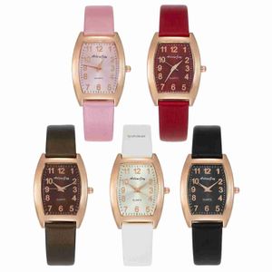 طالبة الموضة مشاهدة Womens Leisure Business Pointer Wine Barrel Belt Watch Watch