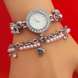 Swan Womens Watch Peach Heart Armband Set Student Minimalist Elegance All Small Fresh Womens Watch