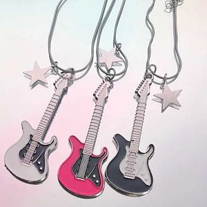 Pendant Necklaces Grunge Pink Guitar Pendant Necklace Charming Gothic Jewelry Chain Star Necklace Women Y2K Accessories Korean Fashion S2452206