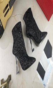 22SS امرأة جلدية أحذية الكاحل Opyum 100 مريح متعدد الاستخدامات داخل خطاب zip Highheeled Boots9780521