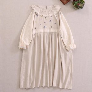 Casual Dresses Autumn Sweet Embroidered Dress Women Long Sleeve