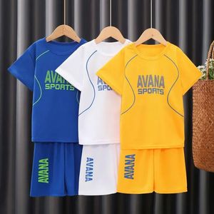 キッズサマーショーツスリーブクイックダリスポーツスーツ幼児から男の子の女の子カジュアル2pcs tshirtspants服セット240522