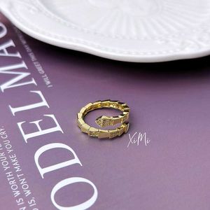 Bu ringar personlig designring ormformad ring med personlig och cool stil zirkon en highend känns ljus lyx nisch design indexet