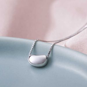 Collana di fagioli acacia in argento puro di design S925 Simple Clavicle Chain Ins Red Temperament Female 7864
