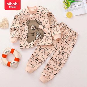 Pyjamas Hibobi 2-stycken 100% bomullsbarn Bekväm rund hals Varma hemkläder Set Cute Bear Pyjamas och Pyjamas Set WX5.21