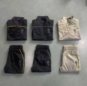 Herrspårar Mens High Street Tracksuit Set - broderad tröja och joggar fashionabla zip jacka med välvd lapptäckdesign YT51420EAi