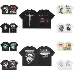 T-Shirts Sommer Herren Womens Designer Tees Mode Cartoon Anime Design Street Freizeit und locker sitzendes T-Shirt 7E7CD