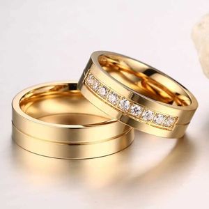 Couple Rings 1 fashionable womens couple AAA CZ stainless steel 18K gold-plated cubic zirconia wedding ring S2452455
