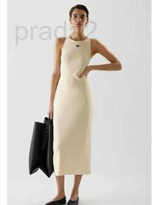 Sukienki z pasa startowego projektant 2024 Summer Korean Slim Kamizelka Kamizelka Kobieta Bez rękawów