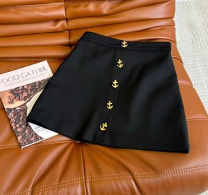 真新しいレディースショートスカートファッションロックJACQUARDガールズパンツサイズS M L高品質のシングル胸ハイウエスト女性