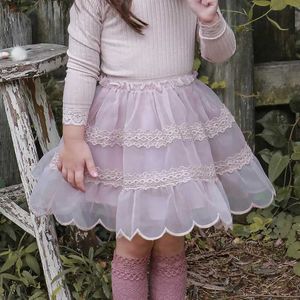 Gonne gonne cervo jonmi 2023 New Spring Baby Girl Lace Tutu Skirts in stile coreano Colore Solido Childrens Abito da palla della gonna principessa WX5.21