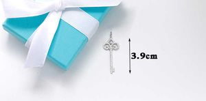 Designer's 925 Silver Star Silver Style Style Ciondolo Iris Key Womens Long Catena Collana a catena