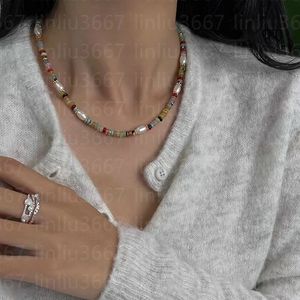 Luxury Natural Colalled Stone ClaVicle Chain Designer Halsband för kvinna Shoushan Stone Colored Pärled Halsband Överlappande slitage Fashion Smycken Valentins gåva