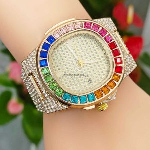 Ny färg diamant kalender full kvinnors klocka inlagd klocka