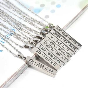 Hänghalsband Personliga neutrala smycken Koreanska Kpop A.R.M.Y Pendant Halsband Fashionabla rostfritt stål US Army Letter Necklace S2452206