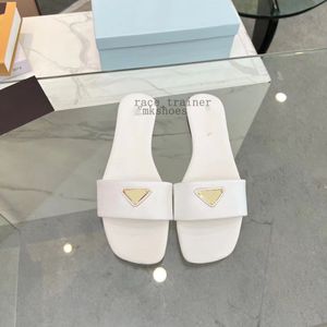 Woman Embroidered Fabric Slides triangle Slippers Multicolor Embroidery Mules Womens Home Flip Flops Casual Sandals Summer Leather Flat Slide Rubber Sole 5.23 05