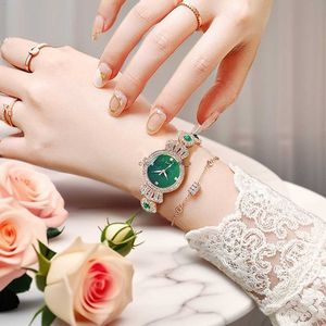 2024 Новый горячий продавец змеиных часов набор Crown Full Diamond Women Gift