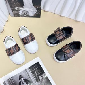Fashion Kid Designer shoes classic kids leather shoes Boy Girl Breathable Casual Kids Sport Shoes White black Children flat shoes