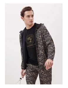 Män hoodies Posemer Spring Hooded Jacket kan bära kappa på båda sidor