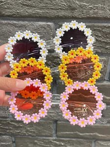 Occhiali da sole per bambini occhiali da sole per bambini con occhiali da sole di fiori rotondi per ragazze femminili per bambini occhiali Uv400 Nuovo occhio di protezione solare all'aperto Eyewear Y240523