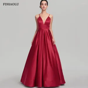 Abiti per feste AE03 Burgundy Sexy Prom 2024 Long Satin Abito da sera spaghetti Abito da sera Robe De Soire