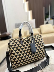 Man Women 45cm Embroidered Travel Bag Black Beige Fabric Duffel Bags Leather Handles Luggage Designers Tote with Shoulder Strap7305070
