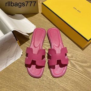 Frauen Oran Oran Original Slipper Fashion Summer Wear Leder Net Rot vielseitig flach Strand Korean Tourismus Ein Wort Sandalen