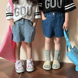 Shorts Shorts 22005 Childrens Shorts 2024 Summer New Boys Tool Denim Shorts Simple Full Match Pants 1-10 Year Childrens Shorts WX5.22