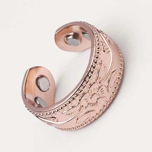 Paarringe hochwertige Kupfer Klassiker eingelegtes Pflaumenblütenmagneteröffnung einstellbarer Ringpaar Leicht Luxus Elegant Schmuck Geschenk S2452301