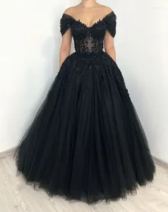 Parti Elbiseleri Siyah Gece Elbise 2024 Boncuklu Dantel Aplike Omuz V Boyun Tül Balosu Uzun Süpürme Tren Balo Önlükleri Zarif Kadın