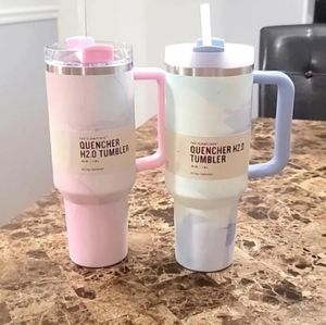 Quencher H2.0 40oz Mugs Cosmo Pink Parade Target Red Tumblers Isolated Car Cups Rostfritt stål Kaffe Terminos Tumbler Gift Pink Sparkle 0523