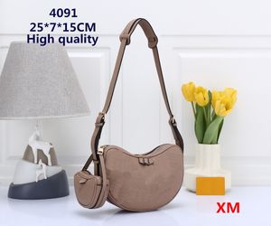 Loop bag Croissant bags shoulder hobo Designer bag Purse half moon Luxury woman baguette underarm Handbag Subaxillary package Metal Chain Collection