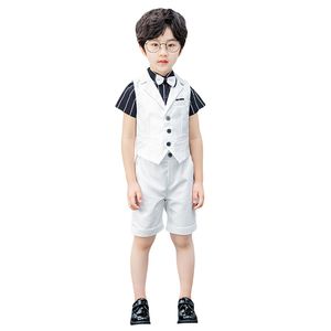 Set di gilet bianco per ragazzi set di costumi performanti per pianoforte a strisce (gilet + pantaloncini + camicia + papillon)